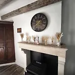 Domaine Du Marais Corps De Ferme Et Piscine * Saint-Sigismond (Vendee)