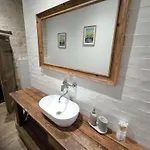 Dom wakacyjny Domaine Du Marais Corps De Ferme Et Piscine