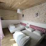 Domaine Du Marais Corps De Ferme Et Piscine Dom wakacyjny *