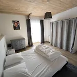 Domaine Du Marais Corps De Ferme Et Piscine Dom wakacyjny *