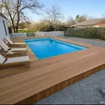 Dom wakacyjny Domaine Du Marais Corps De Ferme Et Piscine