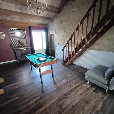 Domaine Du Marais Corps De Ferme Et Piscine * Saint-Sigismond (Vendee)