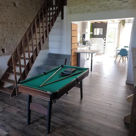 Prázdninový dům Domaine Du Marais Corps De Ferme Et Piscine