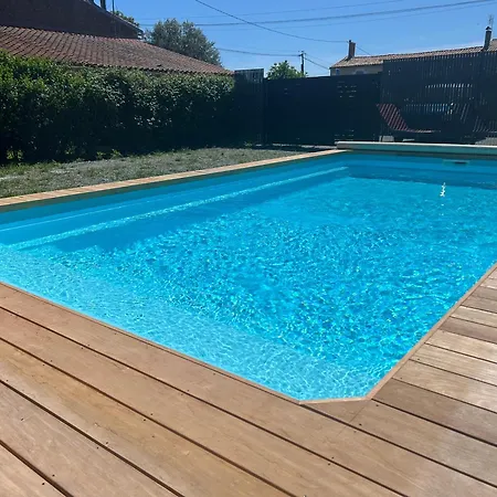 Domaine Du Marais Corps De Ferme Et Piscine *